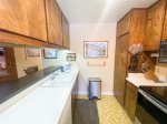 Mammoth Lakes Vacation Rental Sunshine Village 168 - Fully Equipped Kitchen